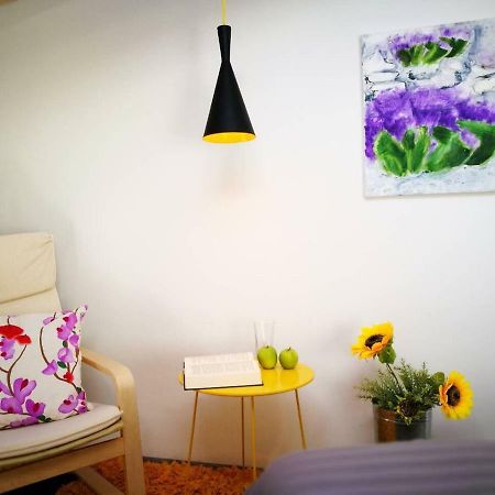 Cres Art Studio Kuning Apartment المظهر الخارجي الصورة