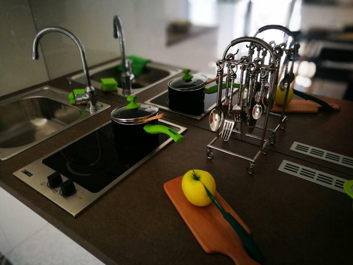 Cres Art Studio Kuning Apartment المظهر الخارجي الصورة