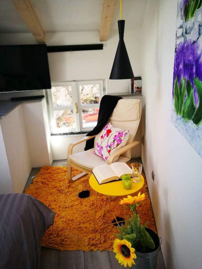 Cres Art Studio Kuning Apartment المظهر الخارجي الصورة